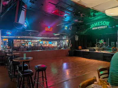 Irish Rose Saloon photo 3